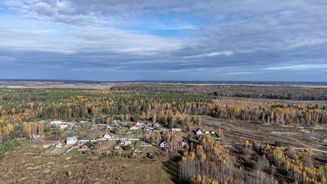 Новая коттеджная застройка  в  окружении живописной природы. Земельный